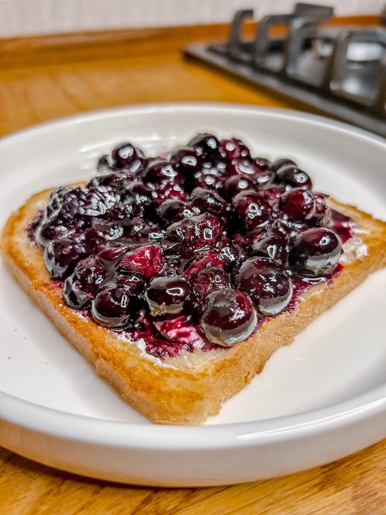 Ex boyfriend toast | © Cookingwiththehamster