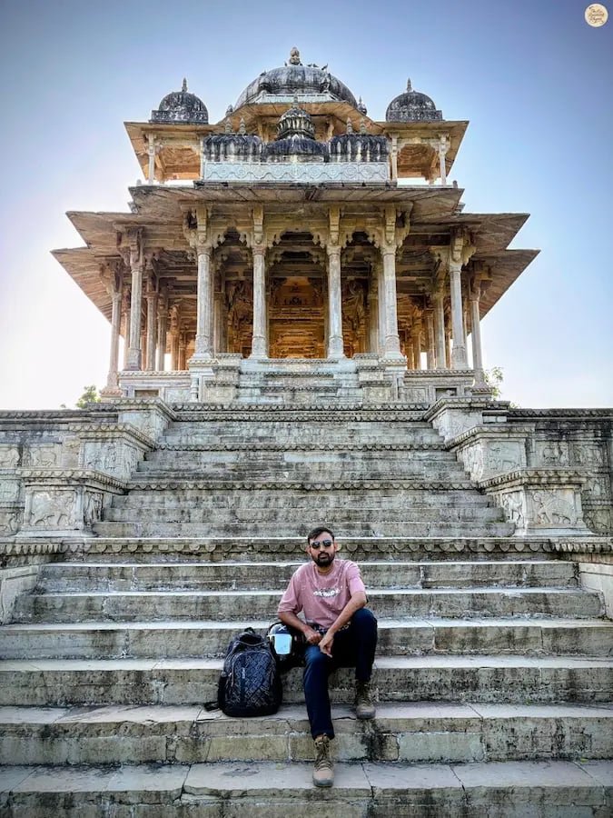 Chaurasi Khambon ki Chhatri in Bundi, Rajasthan, a cenotaph adorned with 84 ornate pillars.