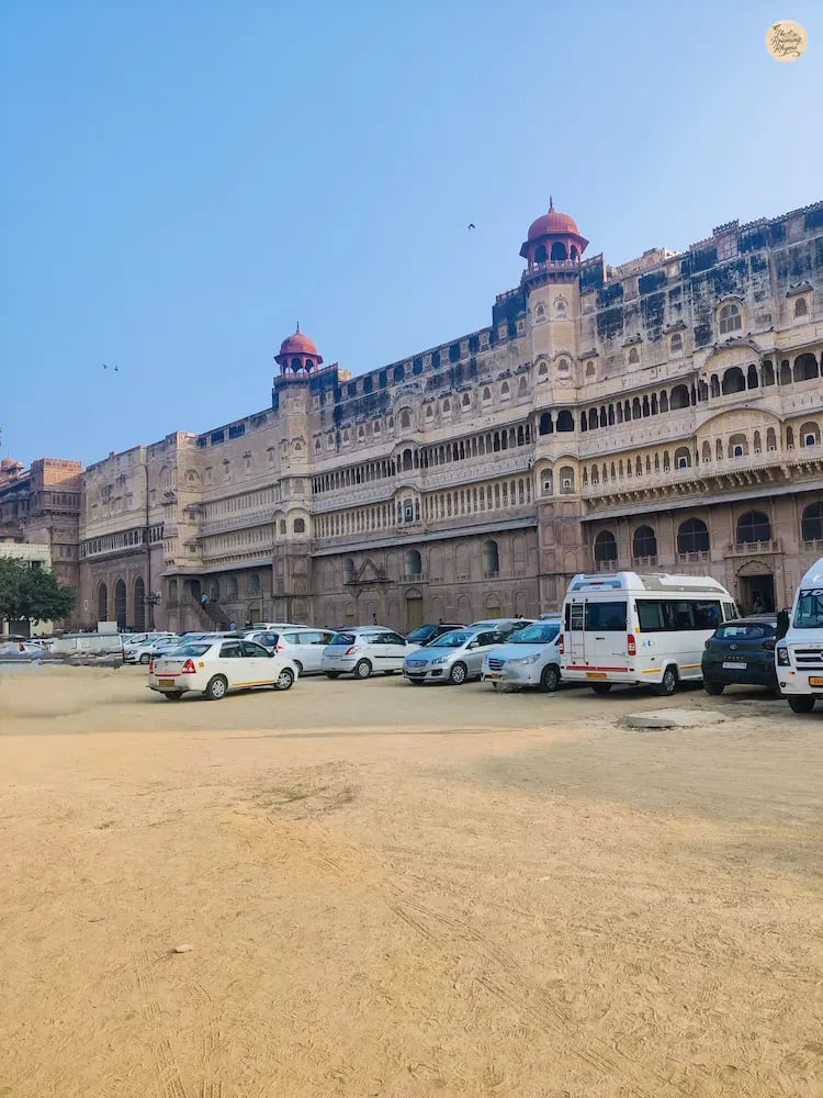 Majestic view of Junagarh Fort in Bikaner, highlighting its grand sandstone architecture