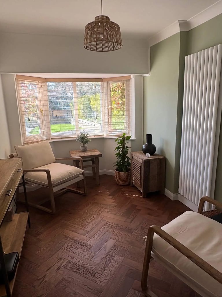 Nicky Thomas Therapy Room