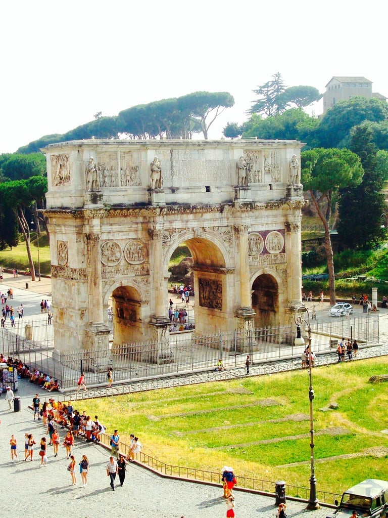 Arc de constantin Rome