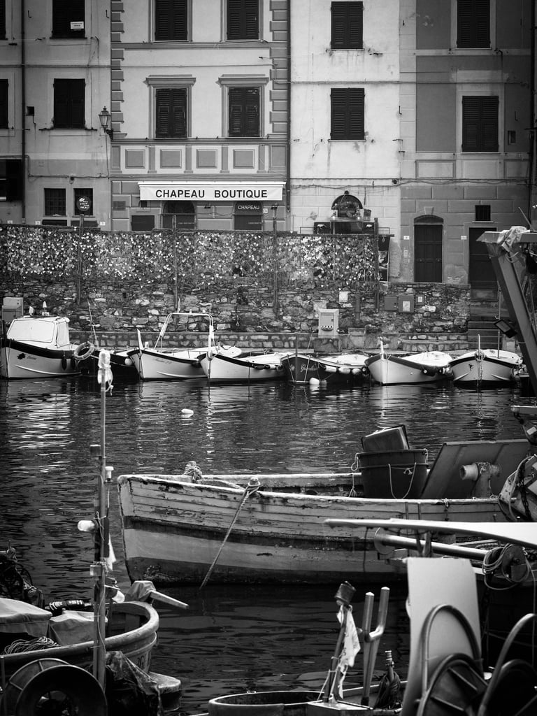 Porticciolocon barche attraccate