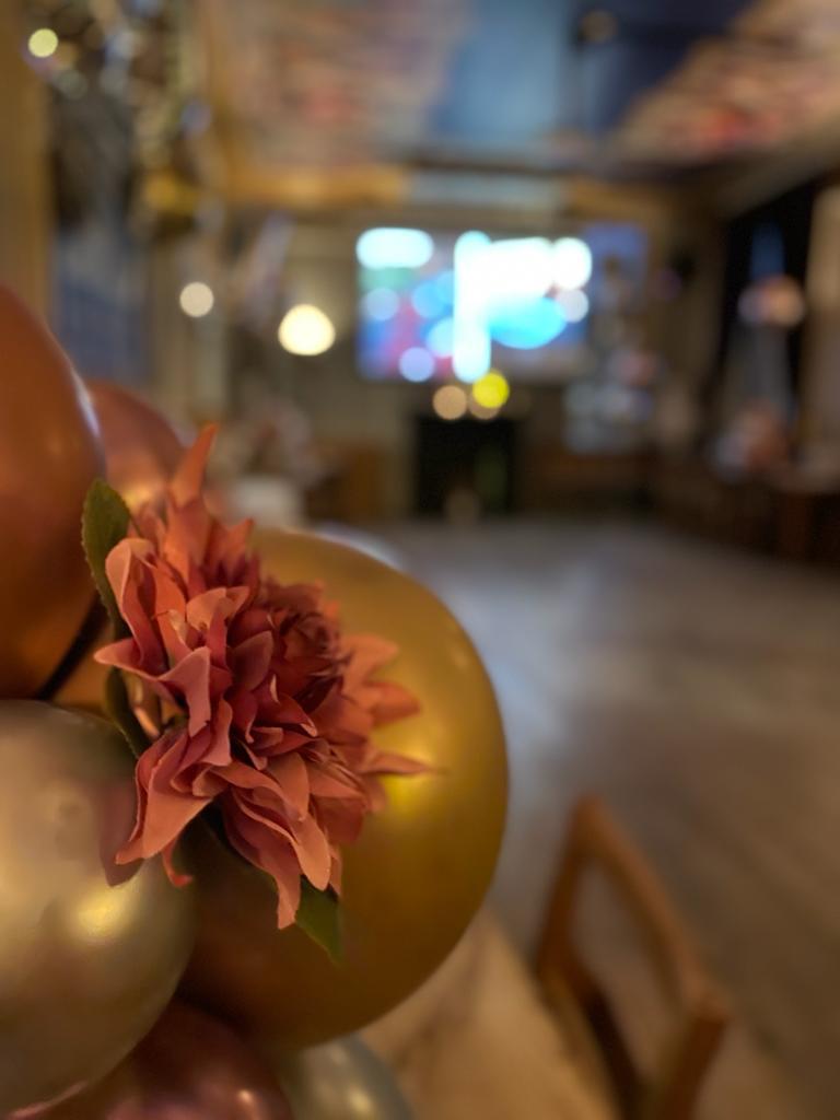 balloons with flowers 