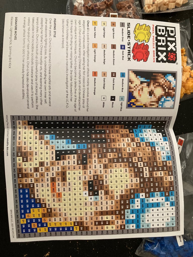 Pix Brix - Chun-Li Pixel Grid