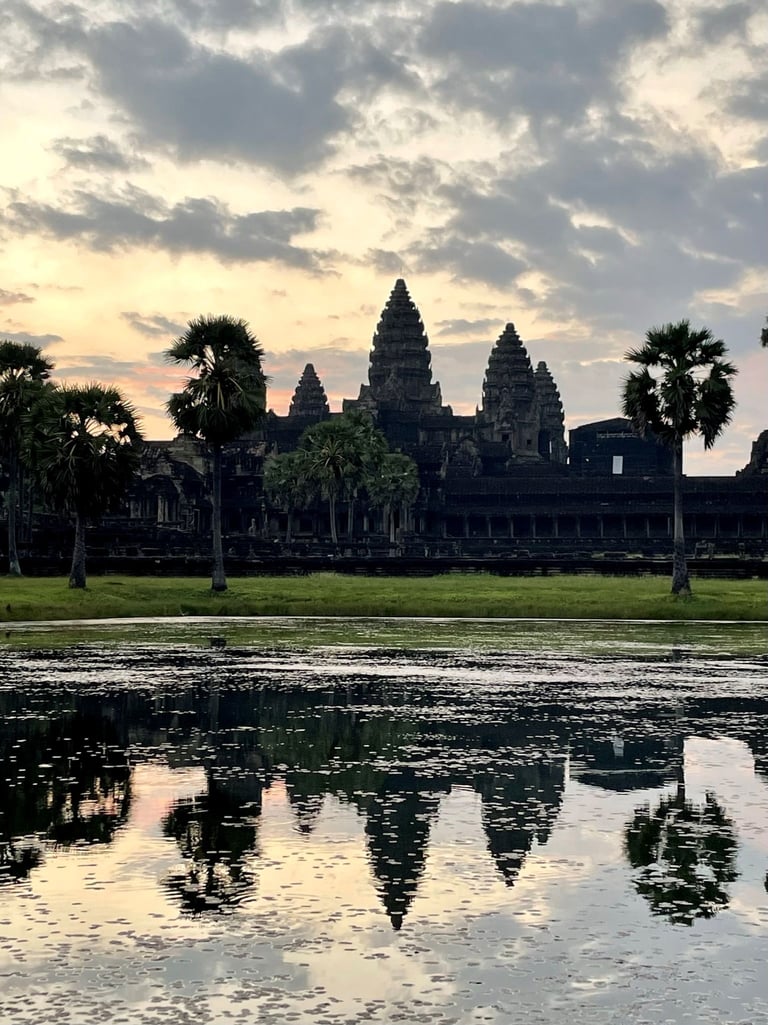 Angkor Wat o zachodzie słońca