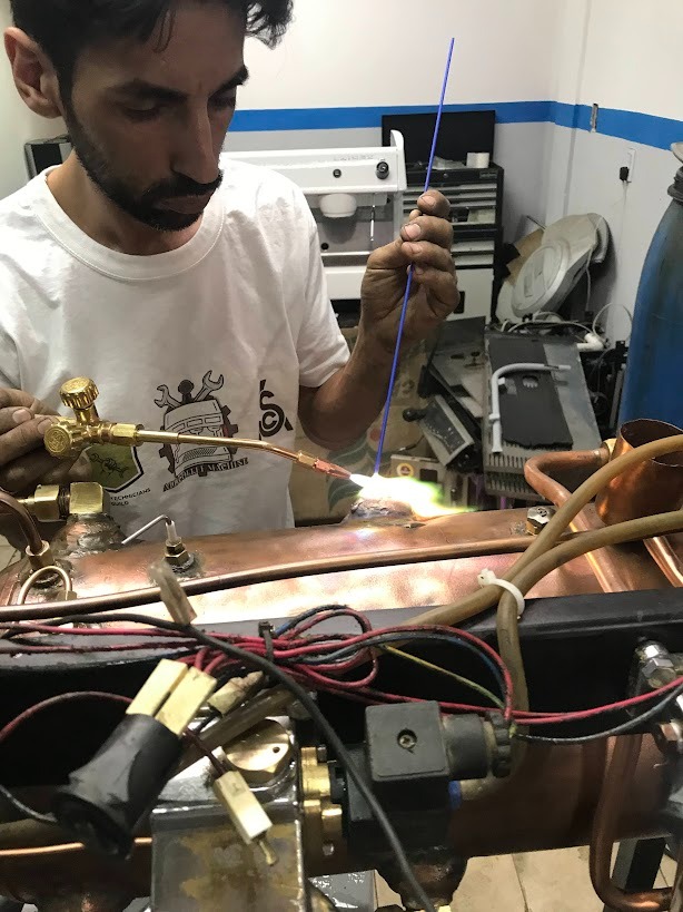 Como reparar maquinas de cafe. Problemas electricos, soldaduras, mantenimiento, limpieza