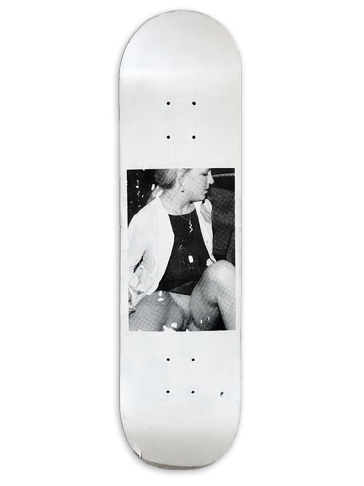 Contemporary art piece La Déchéance Du Monde™ 