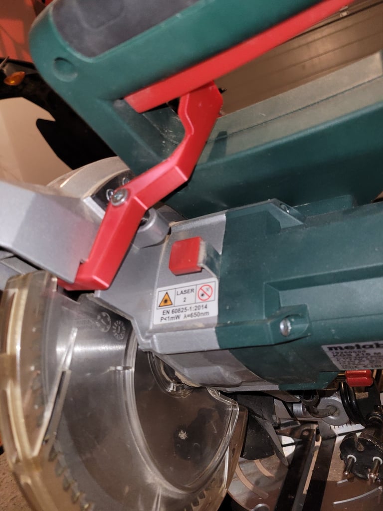 Replacement security strike plate for BOSCH circular saw