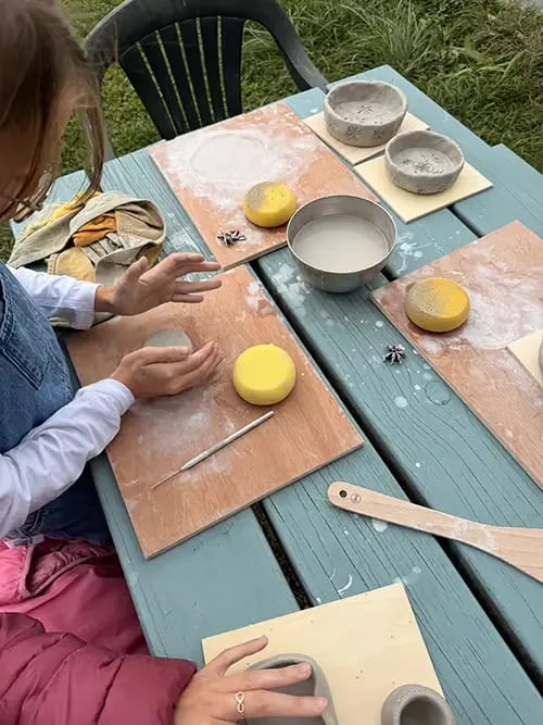Atelier de modelage par l'atelier Dès 2mains