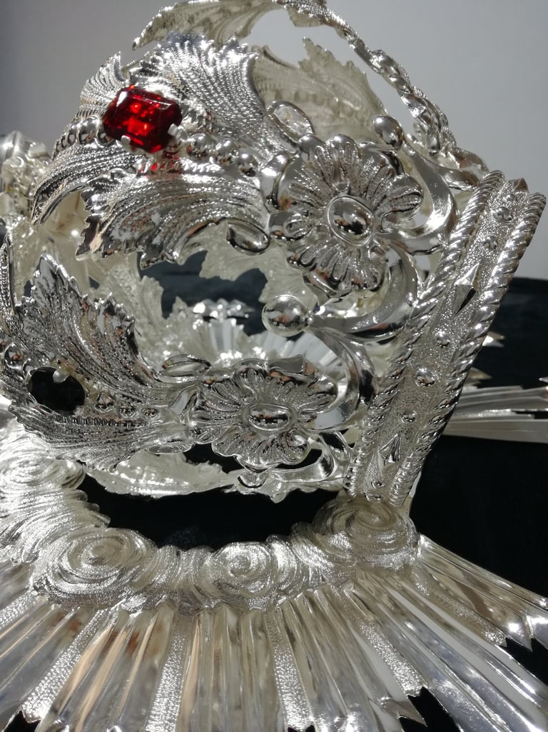 detalle de corona de plata restaurada