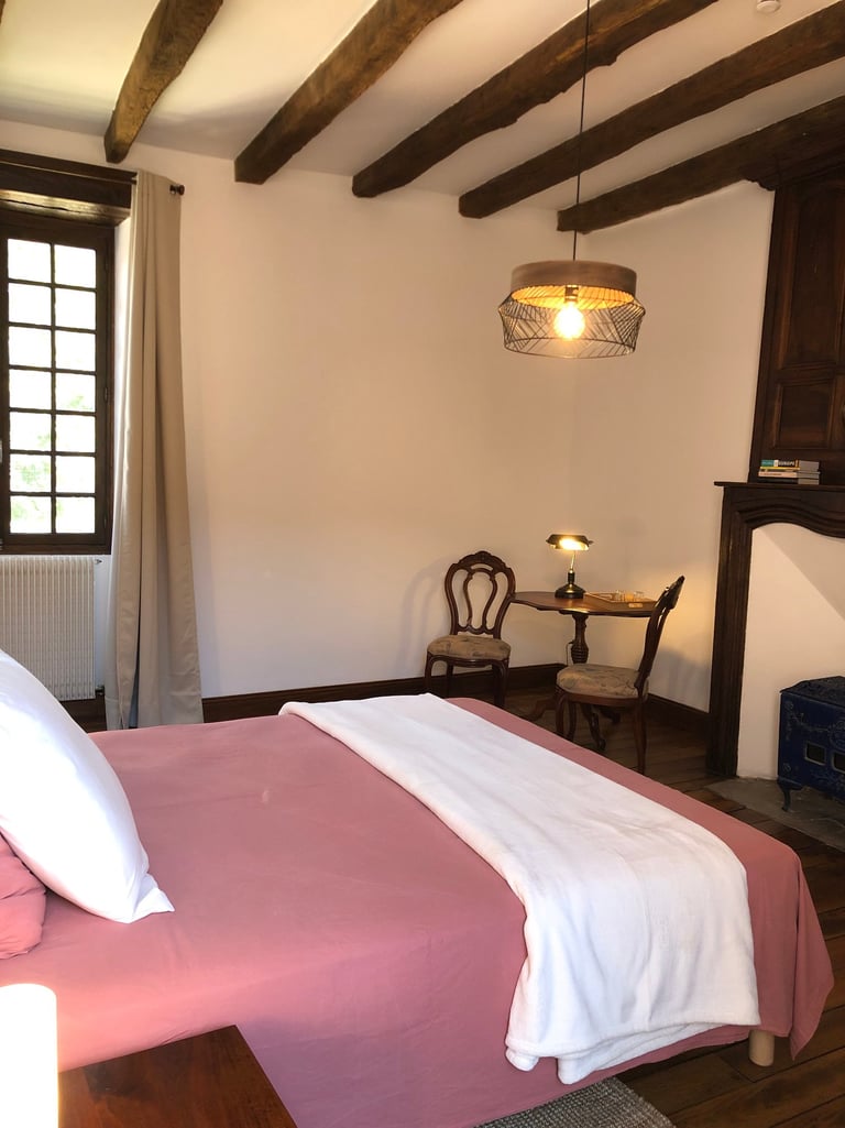 Bed & Breakfast, Room, Plazac, Perigord, Dordogne, France.