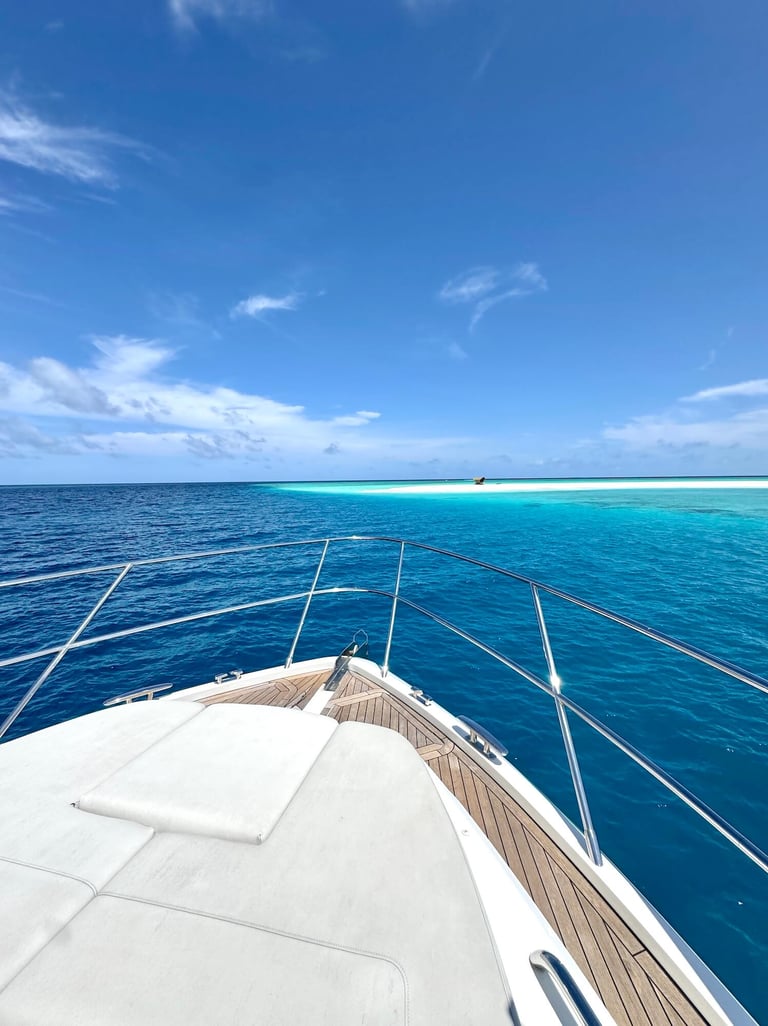 kudadoo maldives bella yacht arrival