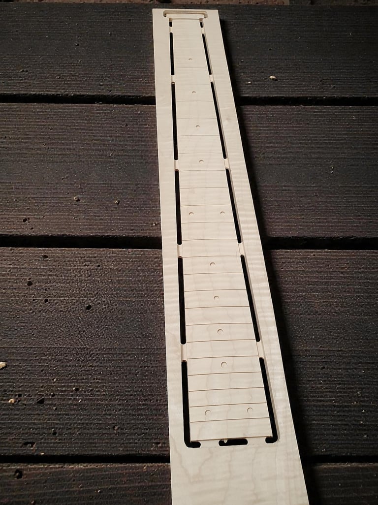 Touche basse 34" - radius 16" - Erable Ondé