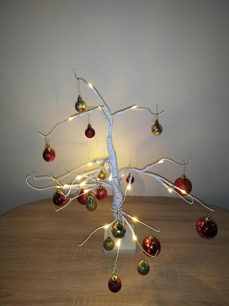 24-inch LED birch tree with adjustable branches and lights for Christmas tabletop, weddings, etc.