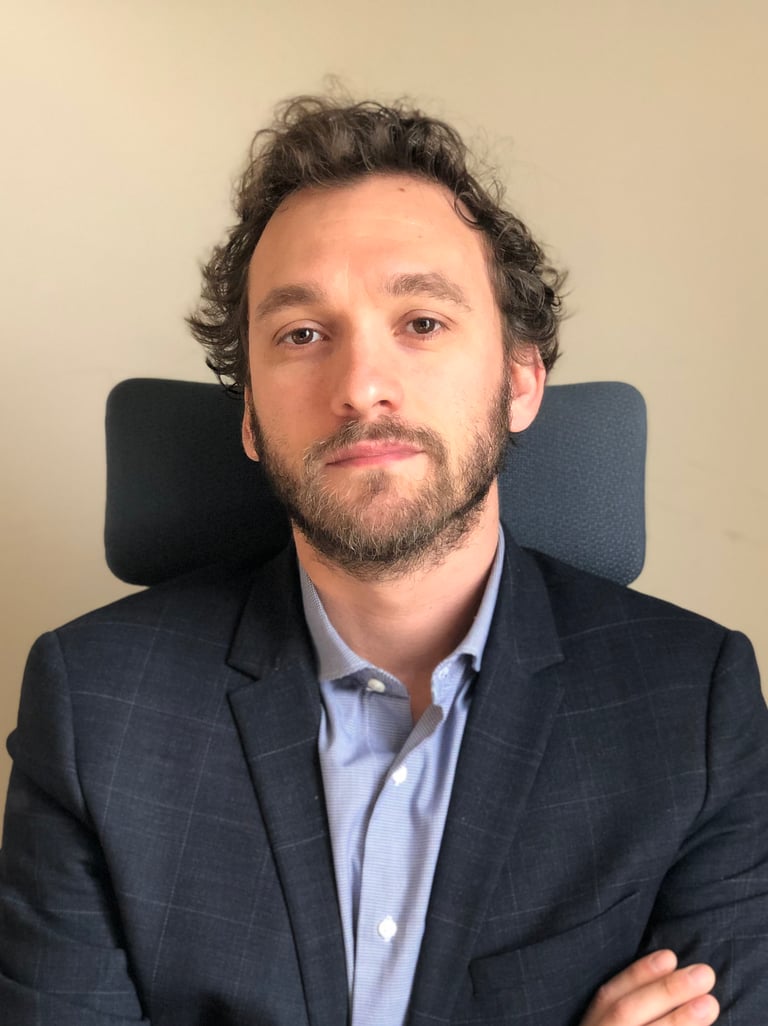 pierre strzalkowski notaire ondres photo associe