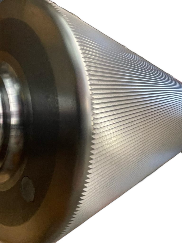 Cilindro estriado, corrugado, rodillo estriado, fluting roll, Riffeln walzen, rolls services