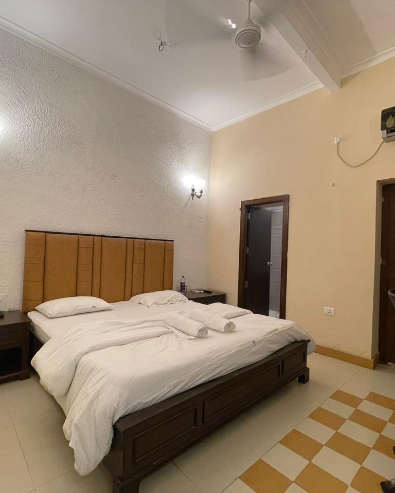 room 105