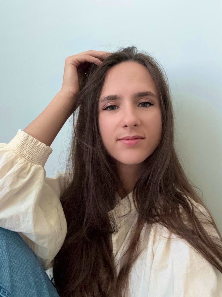 Angela Moisieieva, oil and watercolor artist