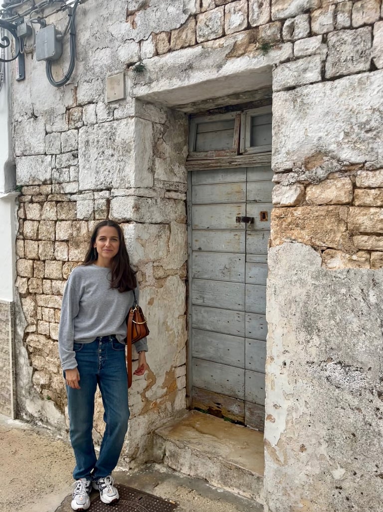 Laura Gaudé-Yannicopoulos