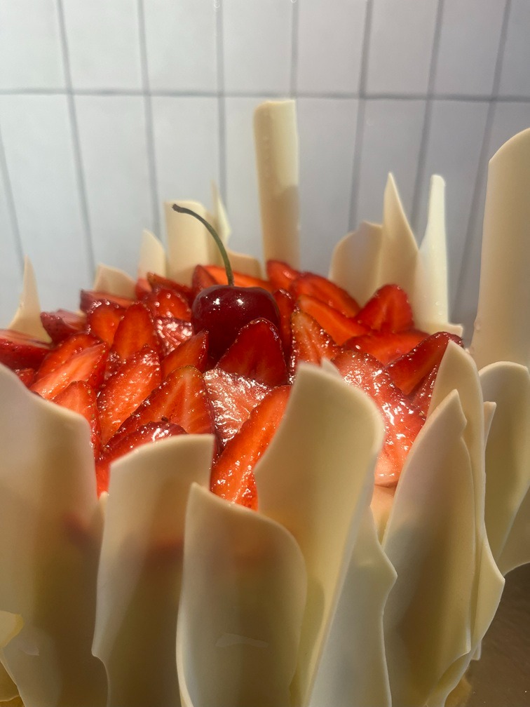 Petit fraisier chocolat blanc