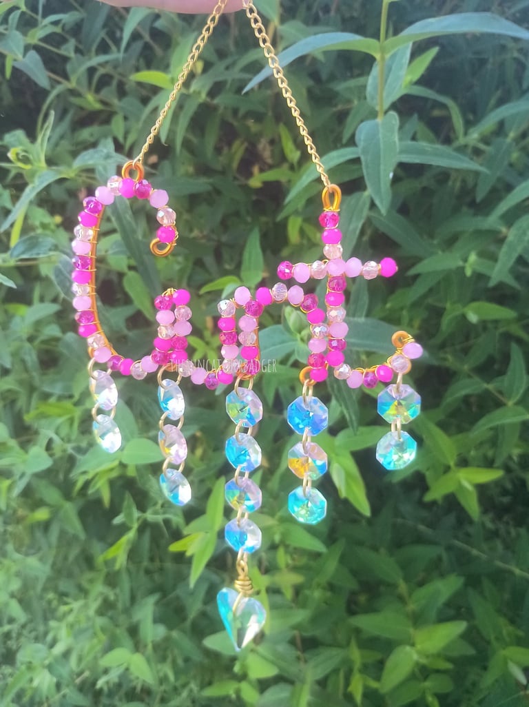 A gorgeous girly pink & purple mix with a gorgeous heart crystal drop for rainbows aplenty