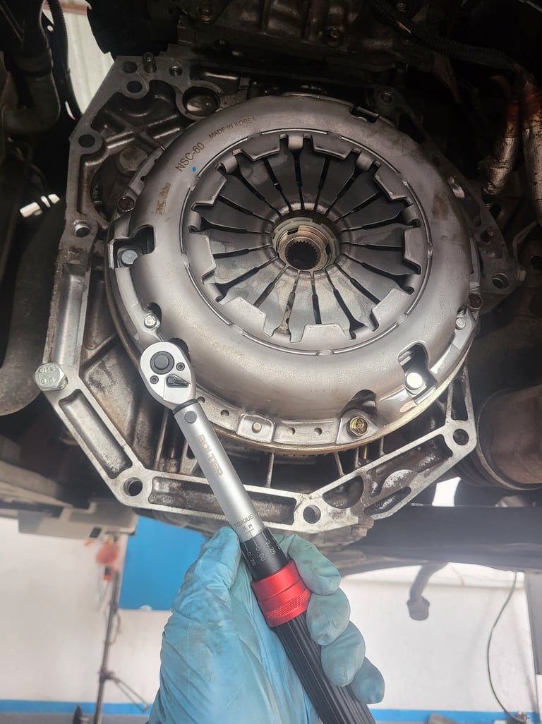 Сет квачило куплунг монтажа и сервис Tuning Garage Up македонија