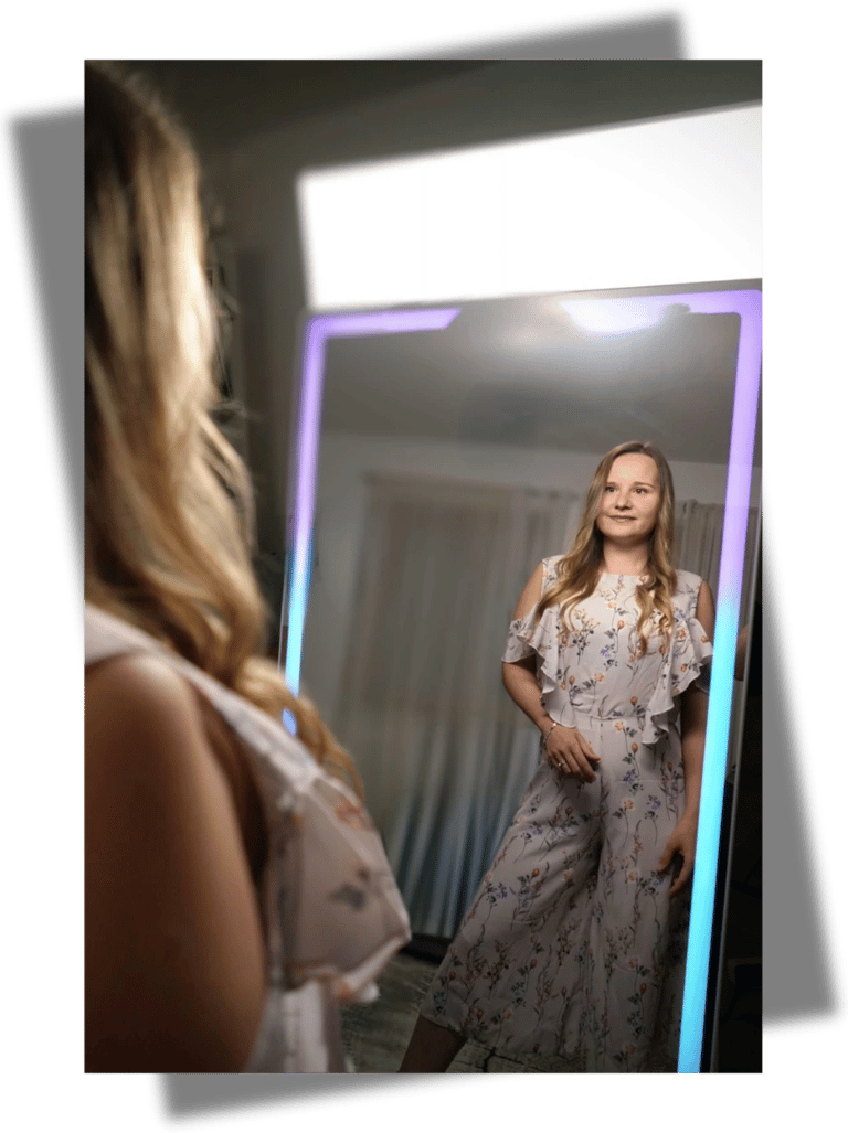 luxuriösen Fotospiegel Magic Mirror auf einer Feier in Baden Württemberg mieten