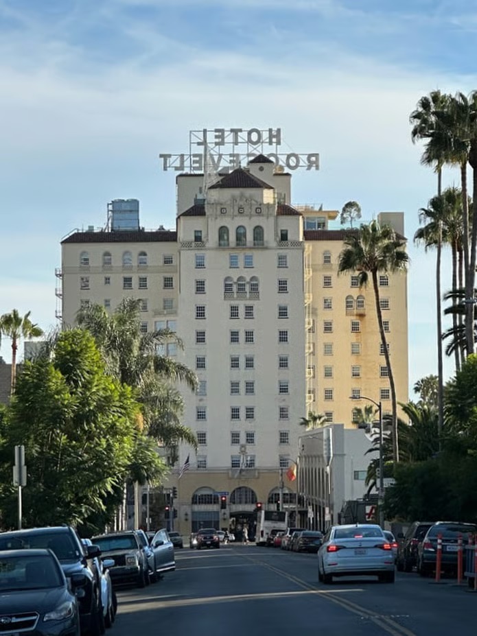 oosevelt-los-angeles-hotel-hollywood-sign