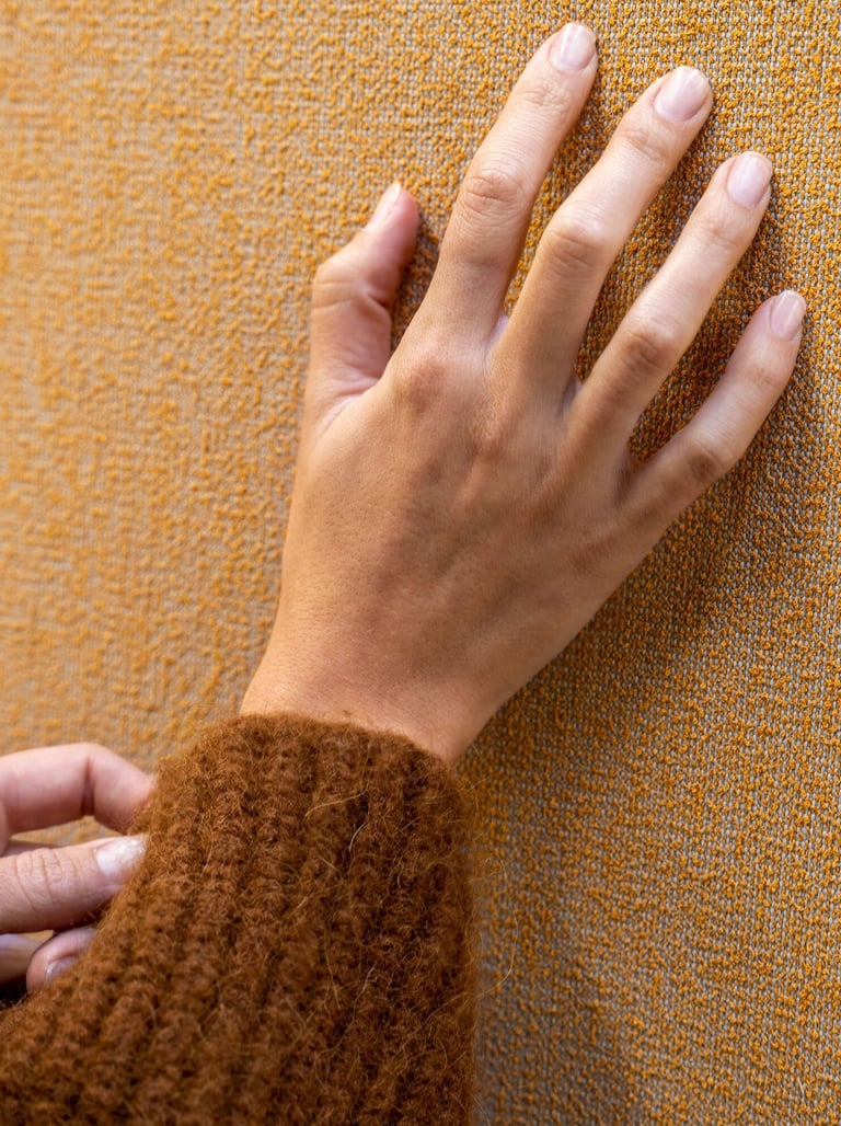 Perdirbti audiniai baldams