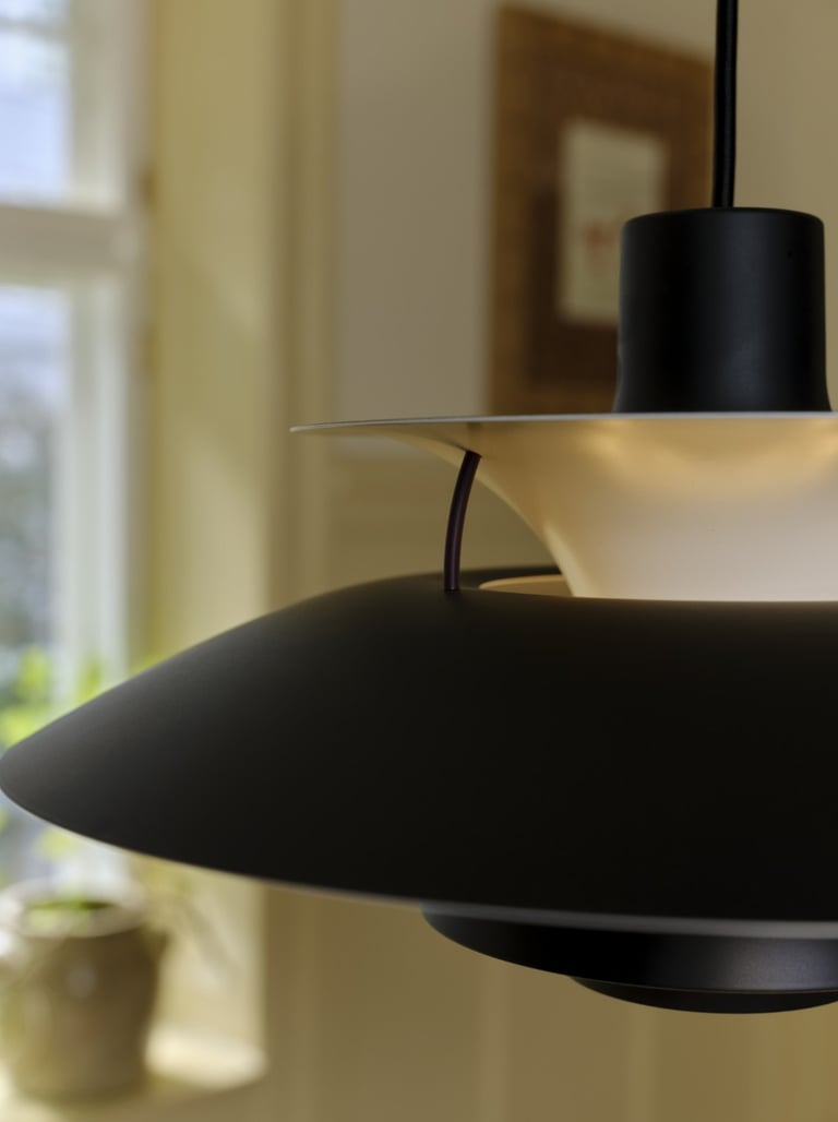 PH5 juodas šviestuvas