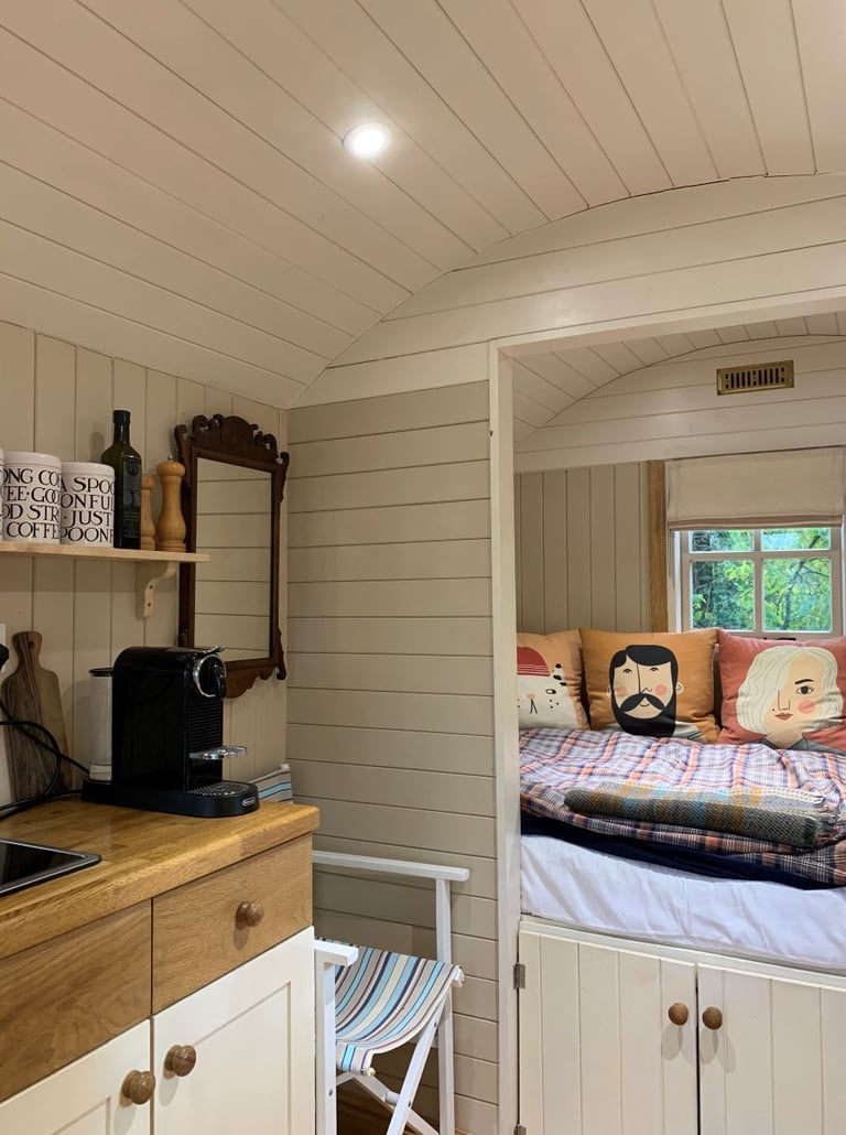 Cosy small double bed.