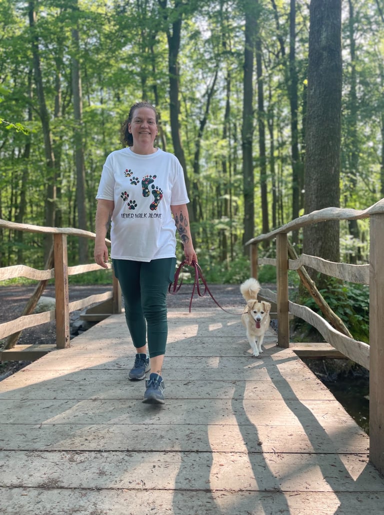 Julia von Hundetraining Hemming mit ihrem Hund