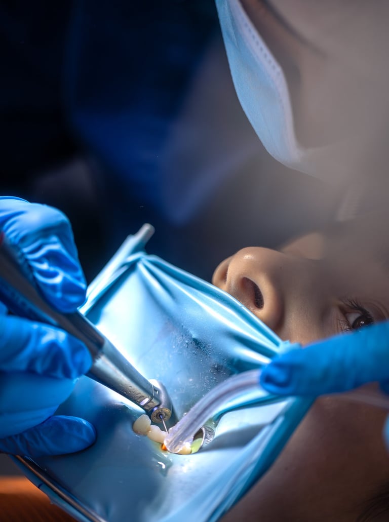 Procedimiento de endodoncia con tecnología especializada en DUPRINS Lima - Tratamiento de conducto