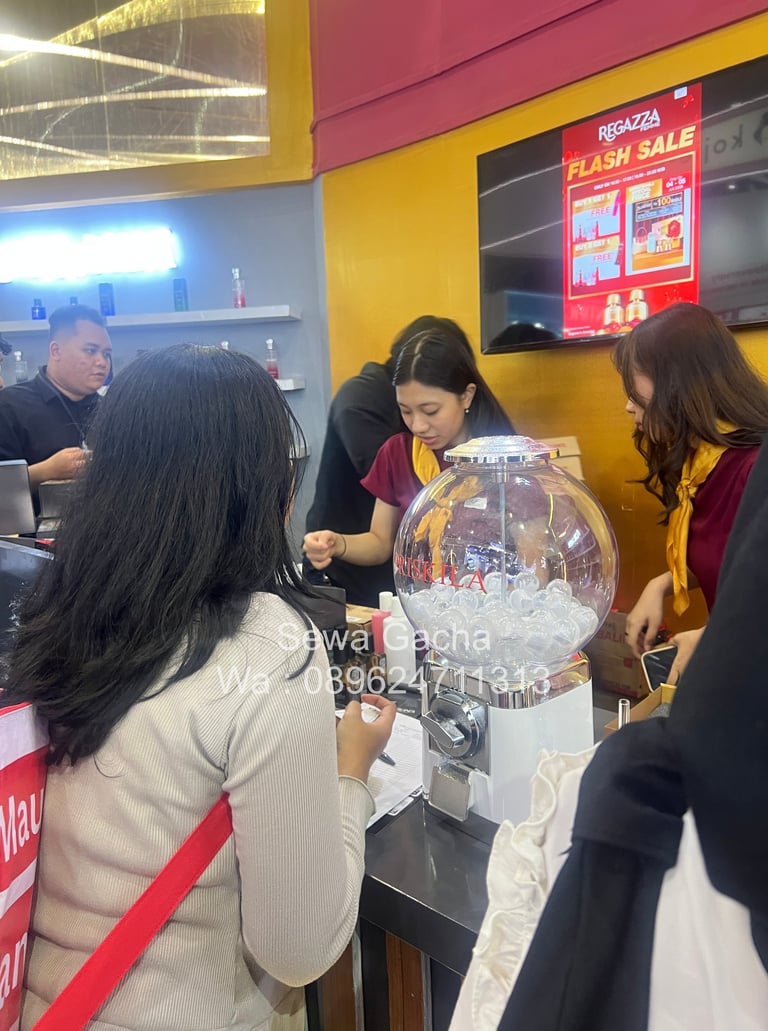 Sewa gacha custom branding untuk event