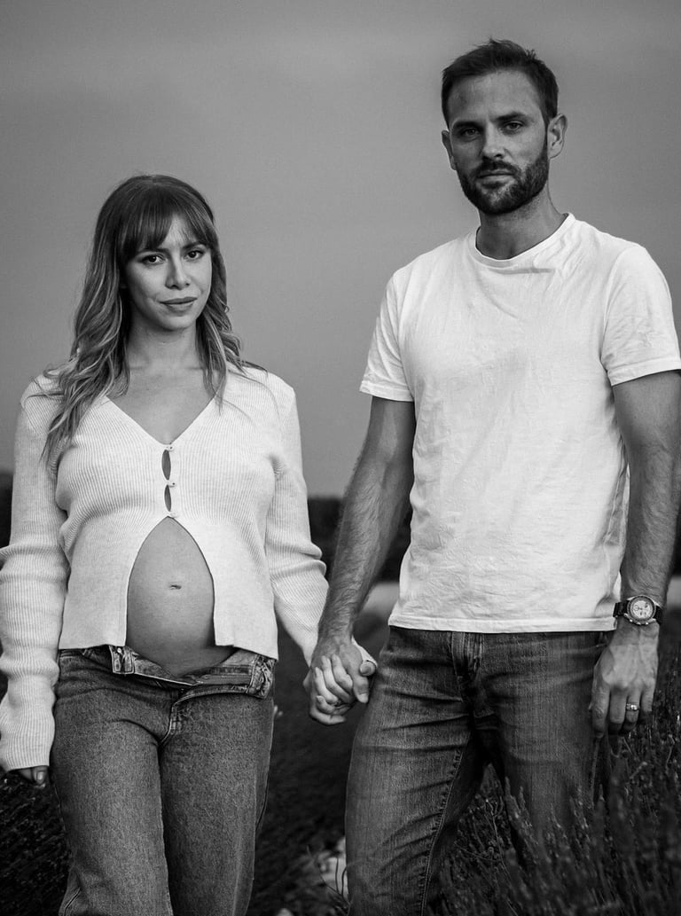 photo grossesse couple extérieur