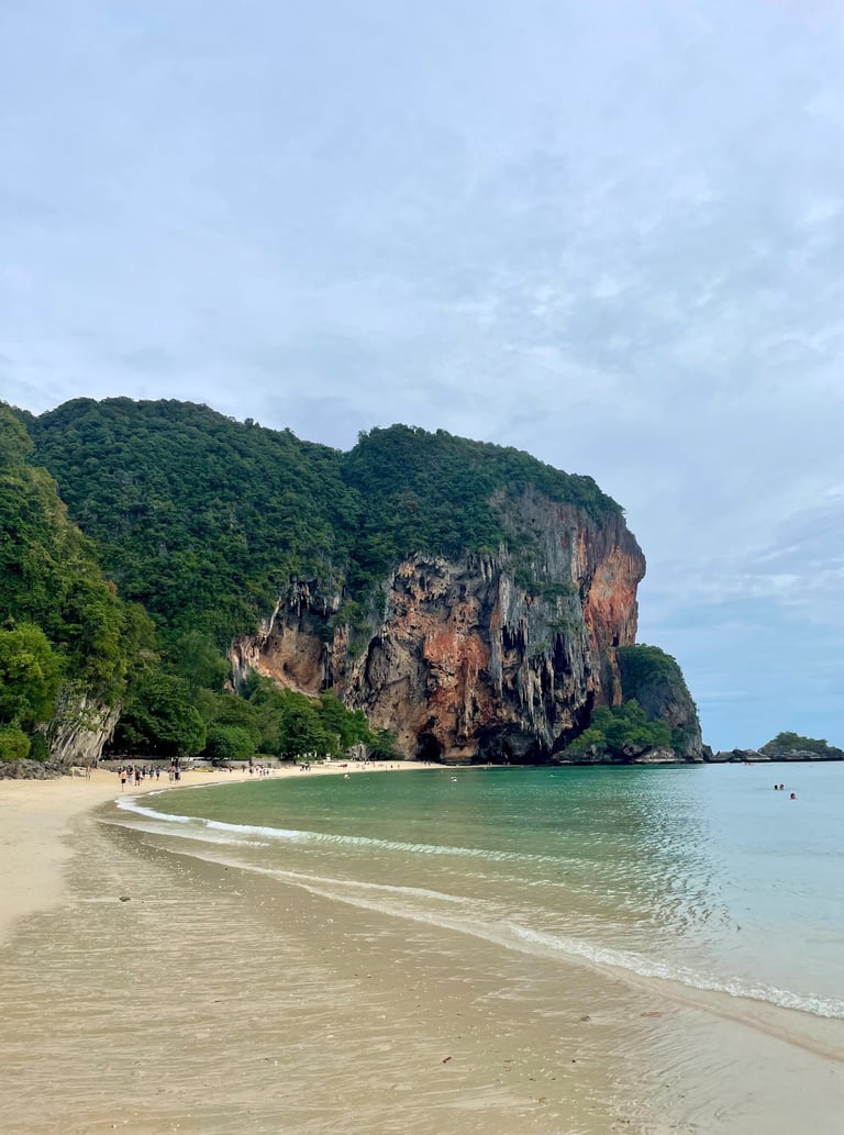 plaża i klif Tajlandia