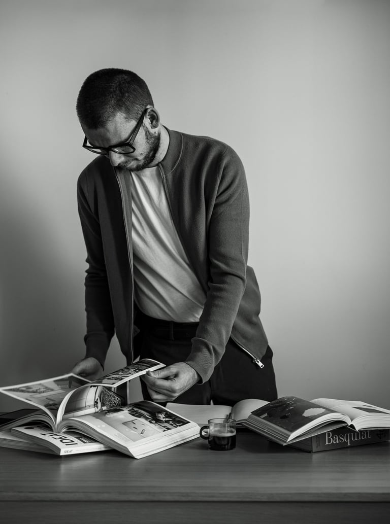Portrait, Fondateur Agence .FINAL - Lucas SCHOLIVET