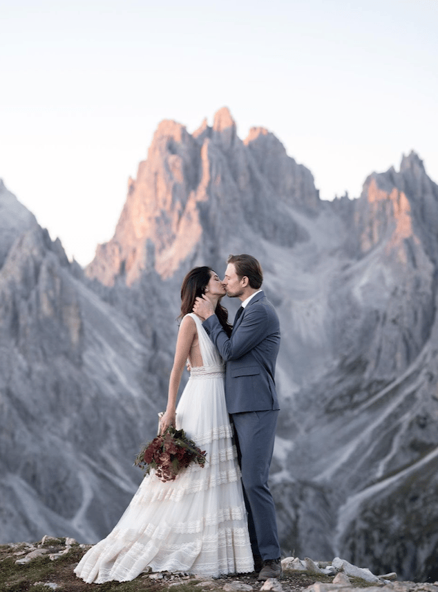 Photographie couple marié , dans les Dolomites , Erwan Lephotographe, en Alsace, prêt de Selestat 