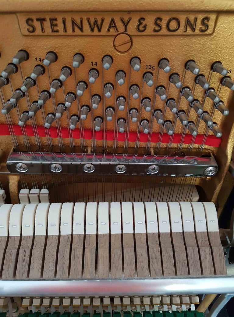 Piano Steinway & Sons