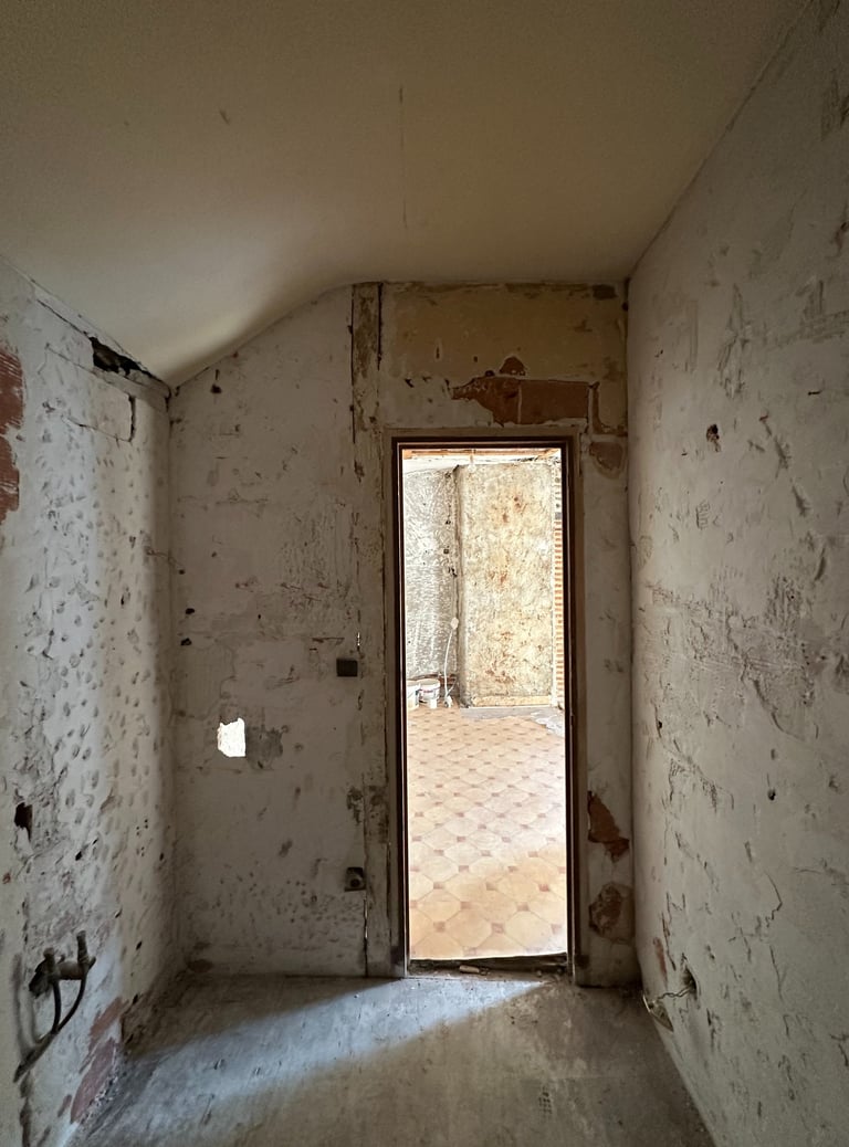 Salle de bain à rénover dans un duplex à Pau