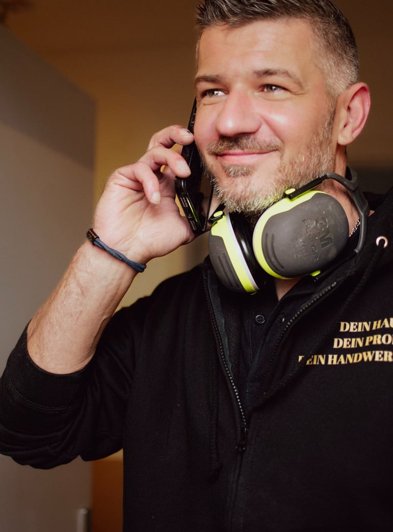 Foto Inhaber deinhausprofi24 Sebastian Lüftner Handwerksdienstleistungen Rund um Ihr Haus. In Nürnberg und Umgebung.