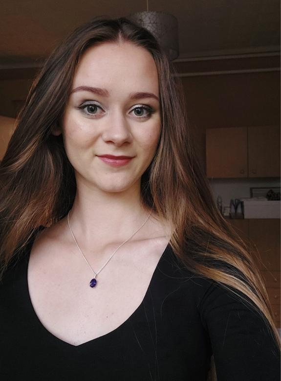 Veszprémi kozmetikus portréja a szépségszalonban