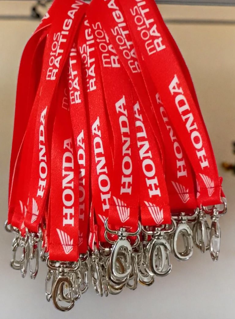 Fabricación propia de cintas lanyards