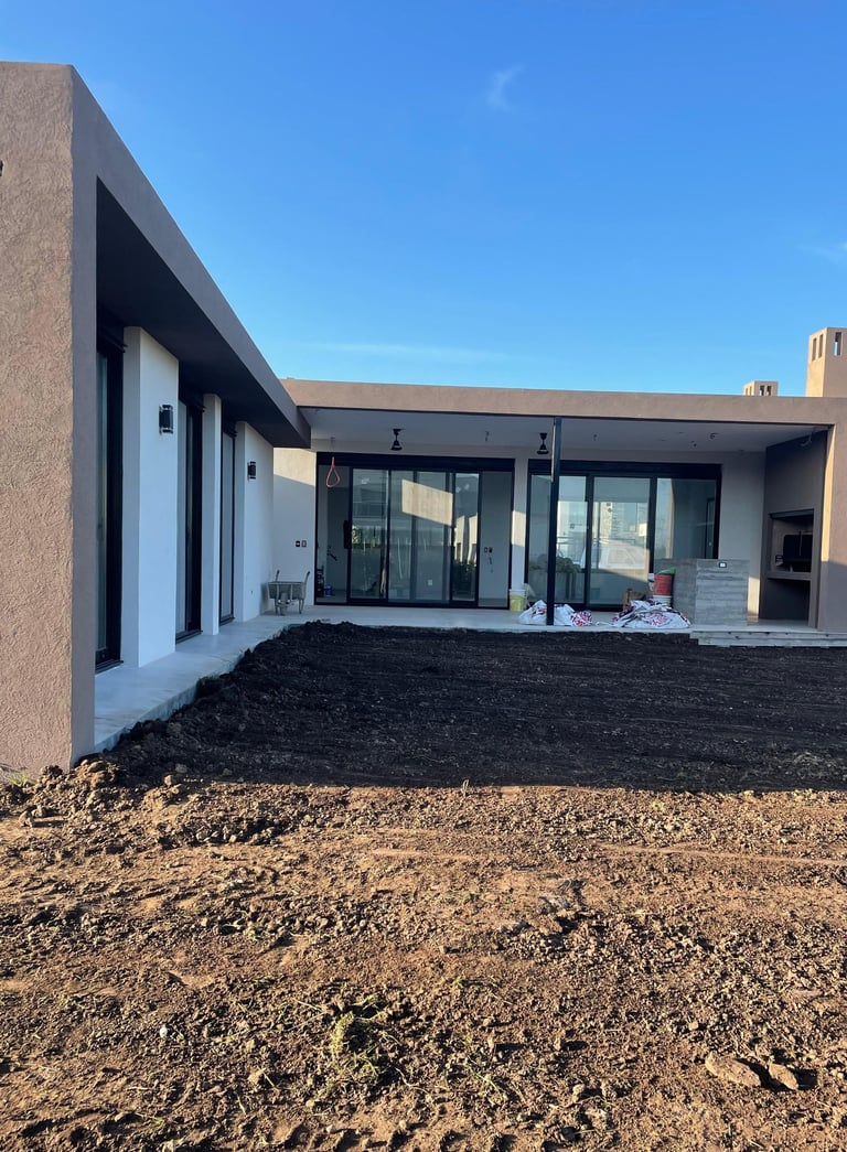 Prados 44 plantando césped