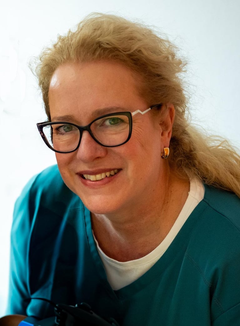 Annette Brügger - Zahnärztin - Lebenslauf