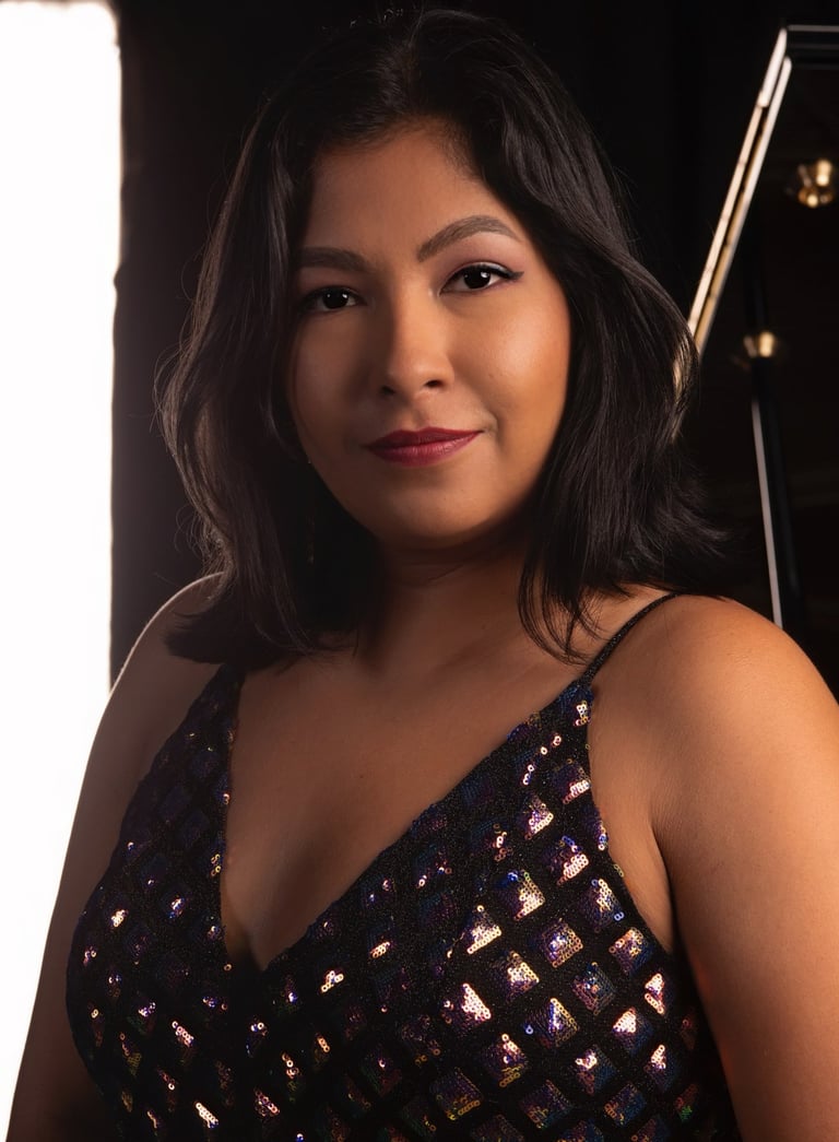 claudina layana izurieta pianista y directora de The Studio