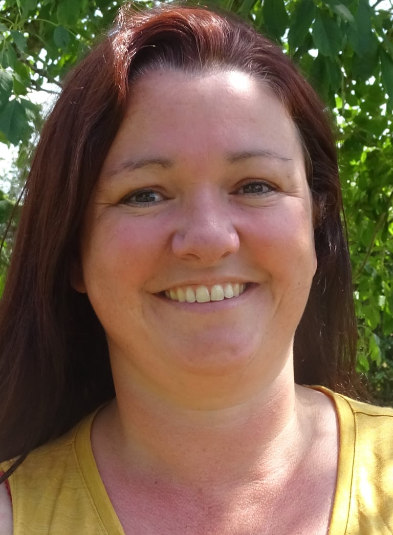 Jennyfer Spécialiste en Shiatsu et Sophrologue loire atlantique