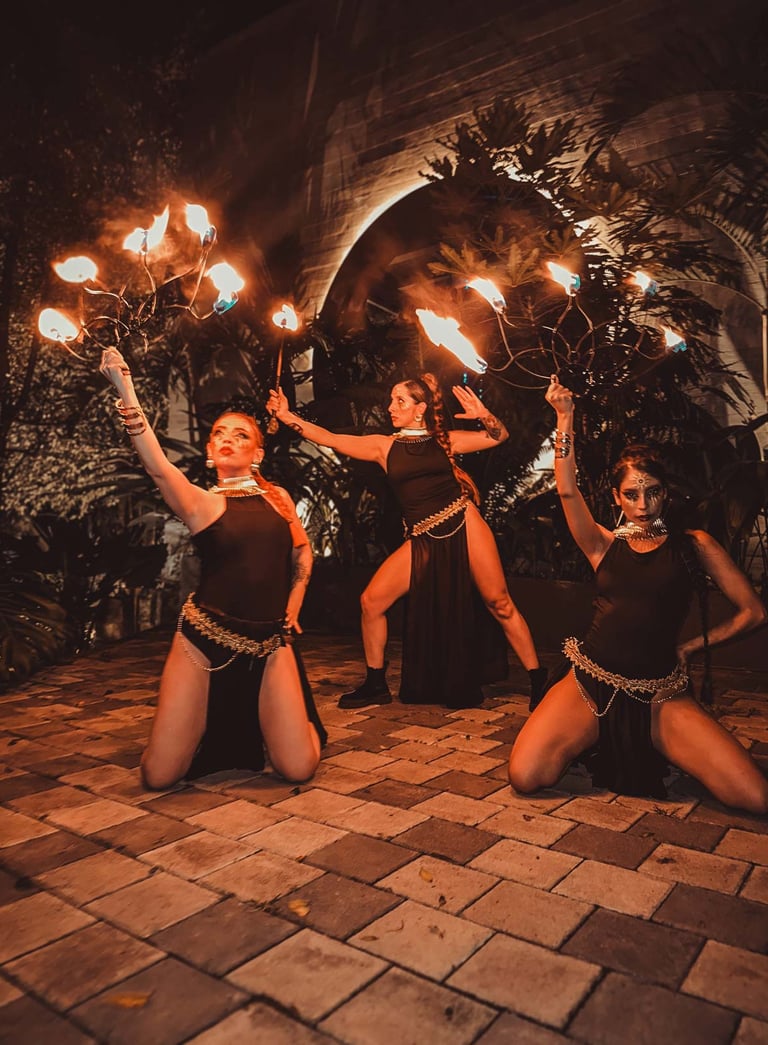 bailarinas con fuego