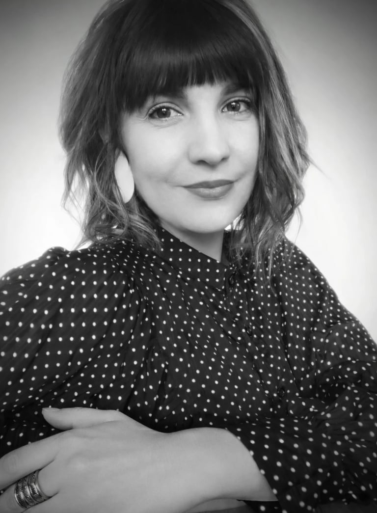 Émilie Perherin, socio-coiffeuse spécialisée en prothèses capillaires et soins du cuir chevelu, Ain