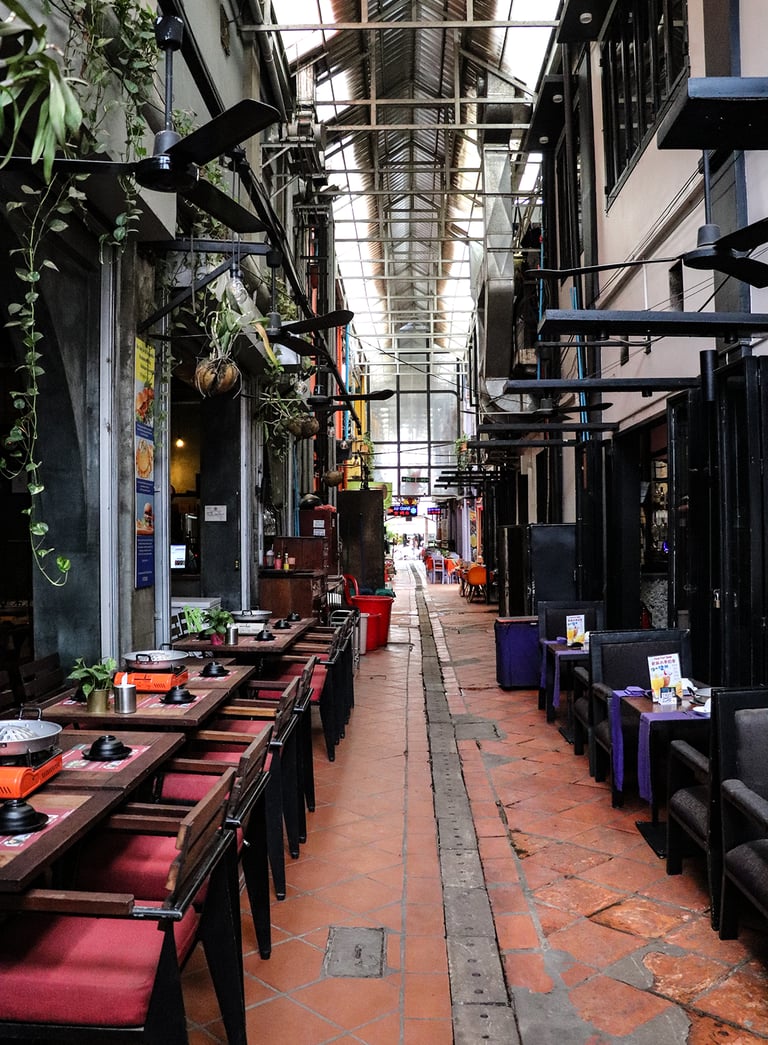 Repas en terrasse a Siem Reap Cambodge 